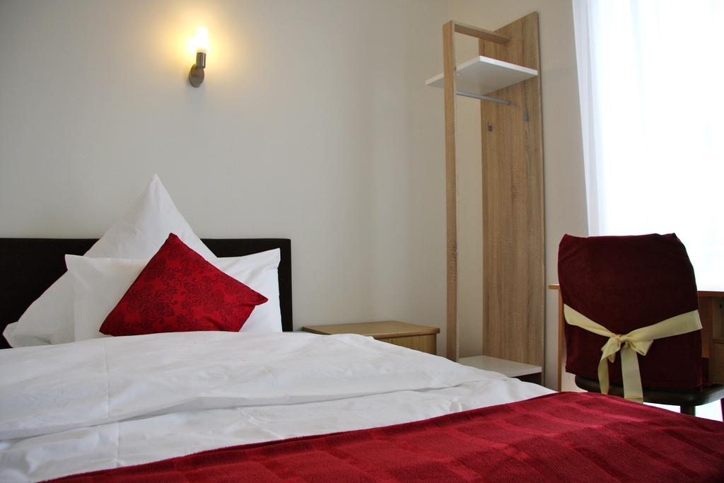 Hotel Gemini Düsseldorf Chambre photo